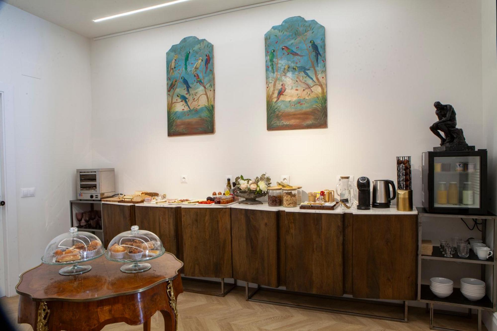 Pries Homes - Center Beach Malaga Bagian luar foto
