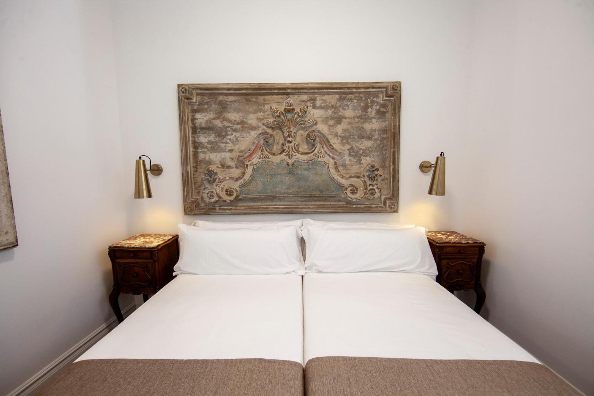 Pries Homes - Center Beach Malaga Bagian luar foto